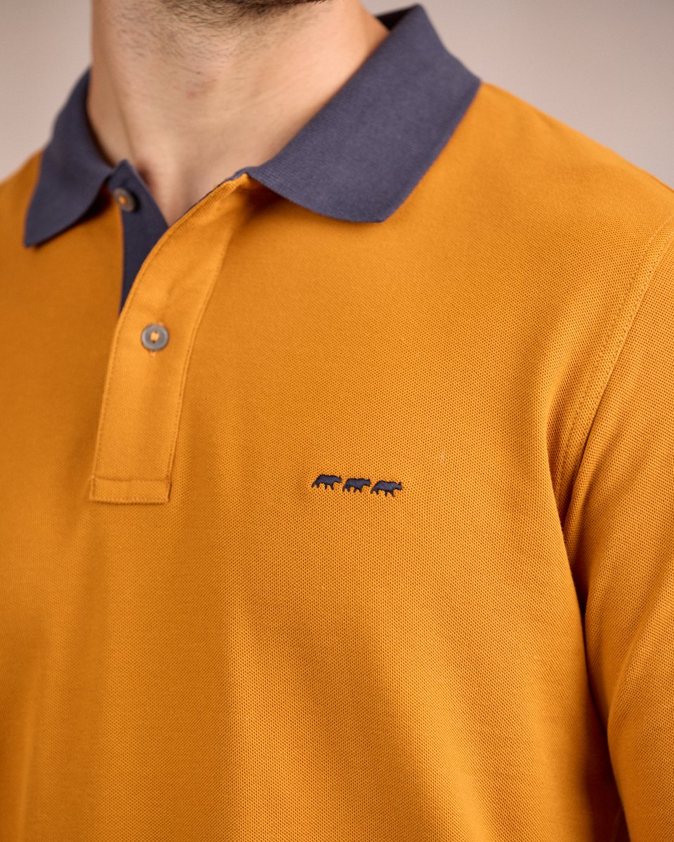 Polo au col contrastant orange