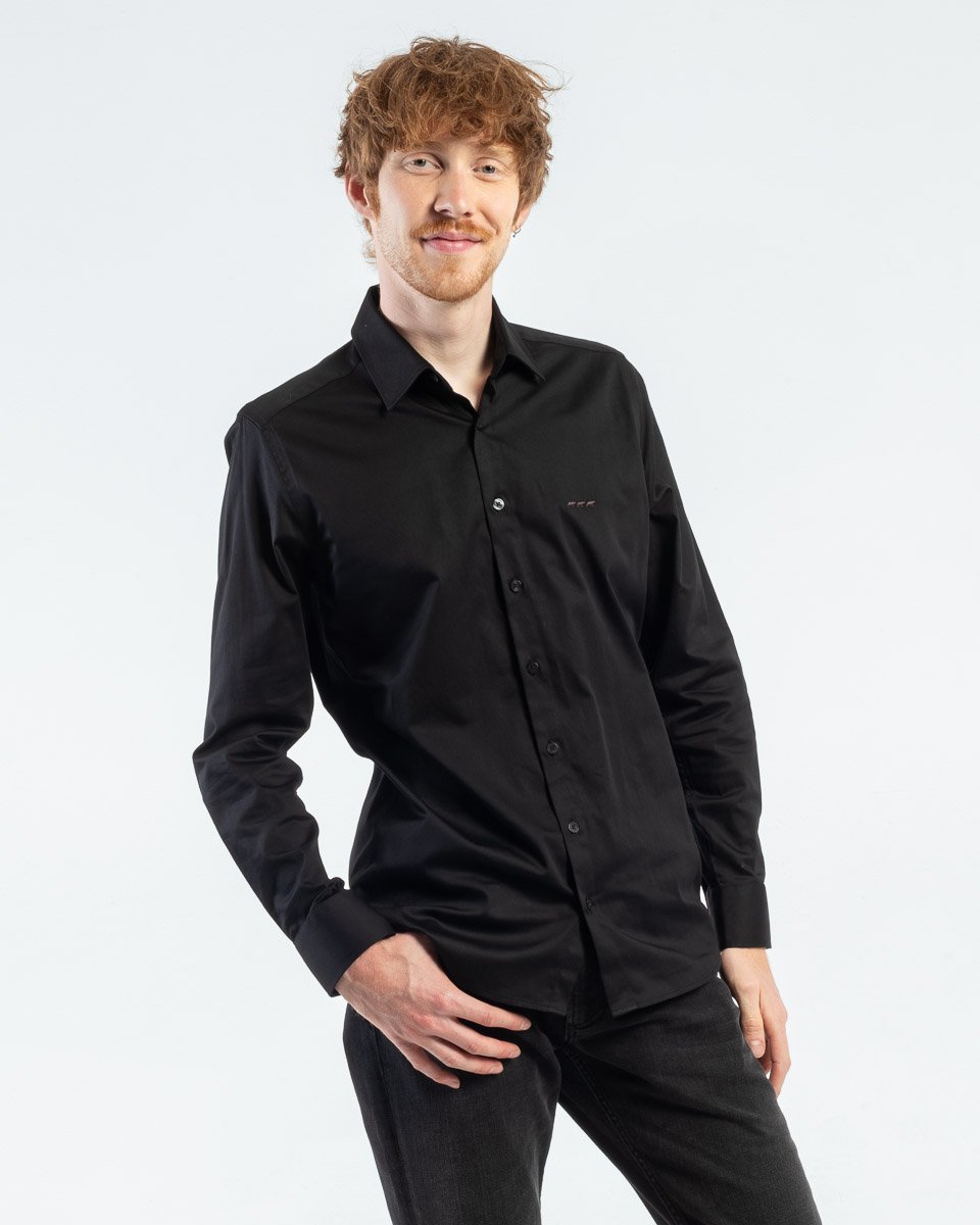 Chemise noir 2025 cintrée homme