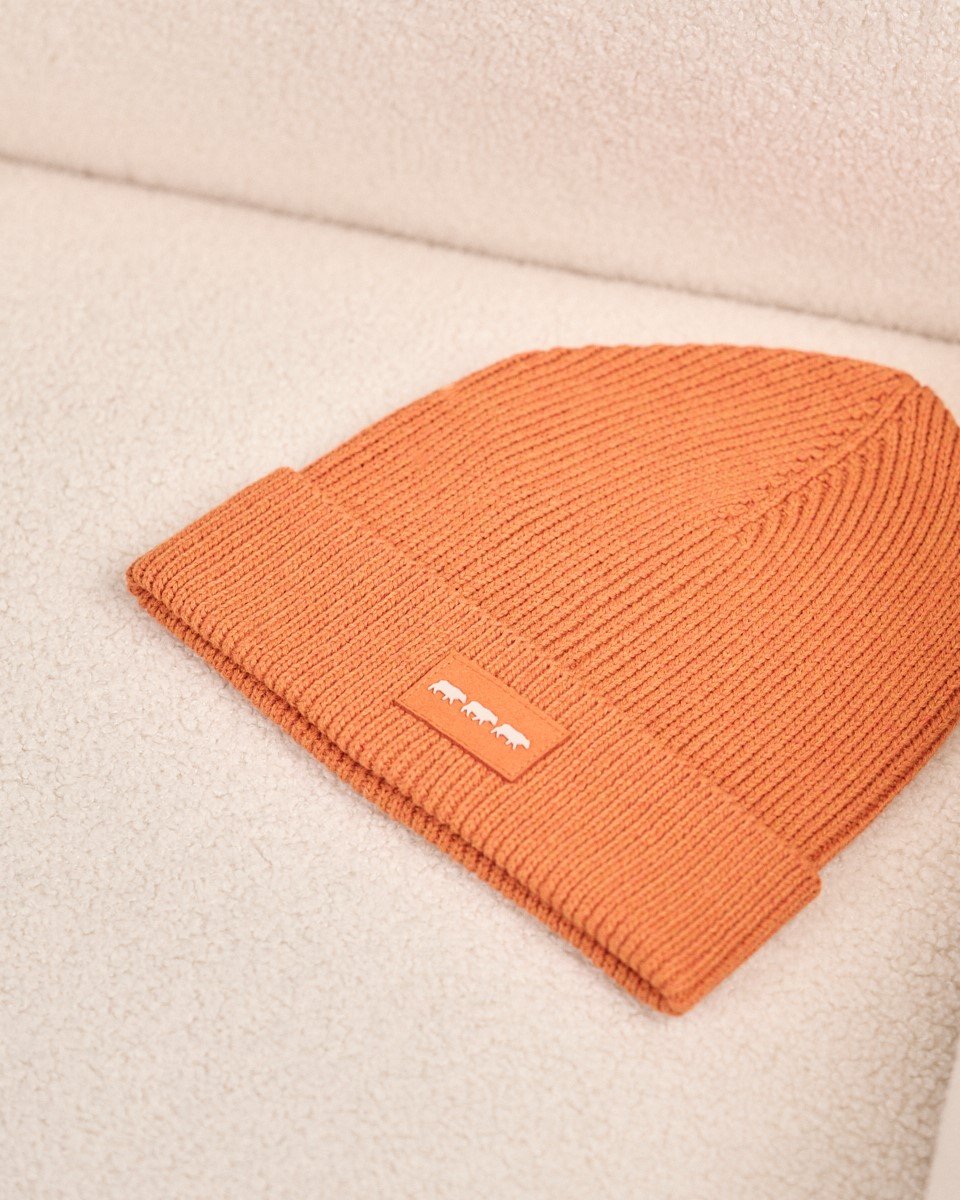 Bonnet en tricot orange