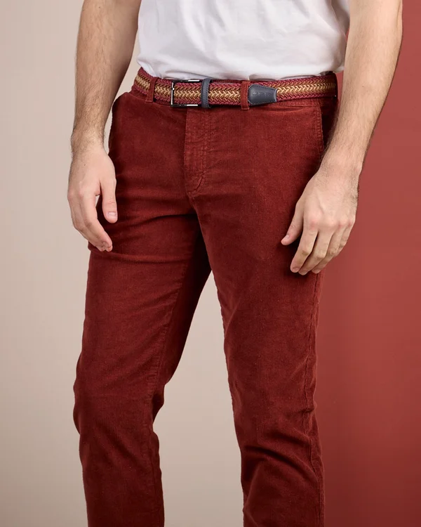 Pantalon velours côtelé rouge