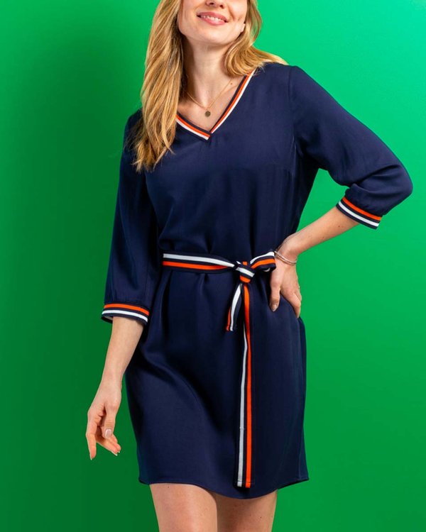 Robe col V ceintur e en viscose I Mise au Green