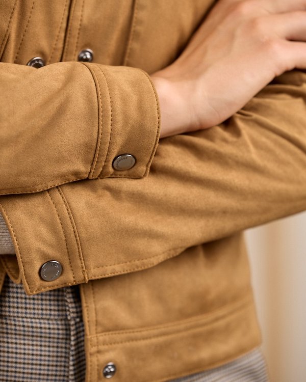 Veste boite en suédine