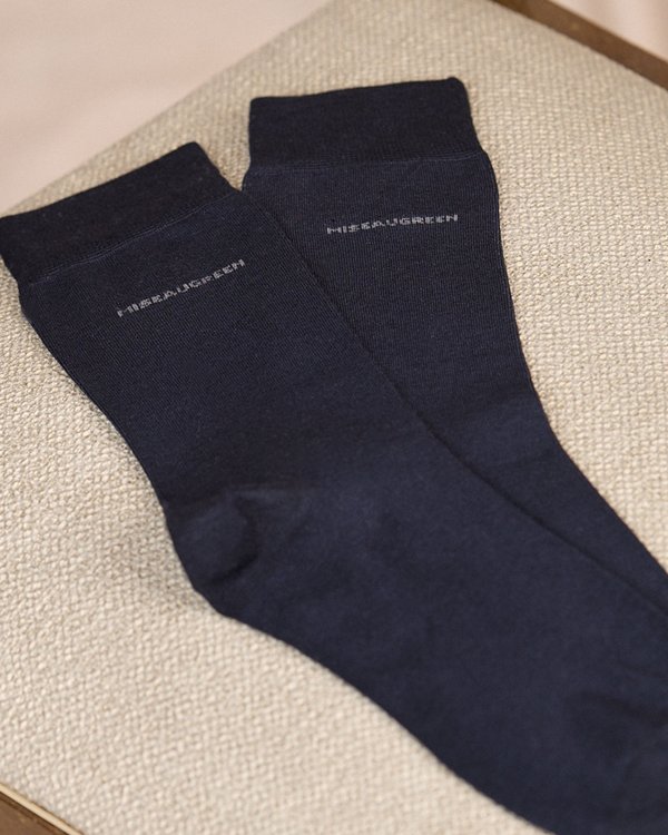 Chaussettes unies en bambou bleu