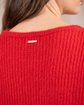 Pull aux détails ajourés rouge